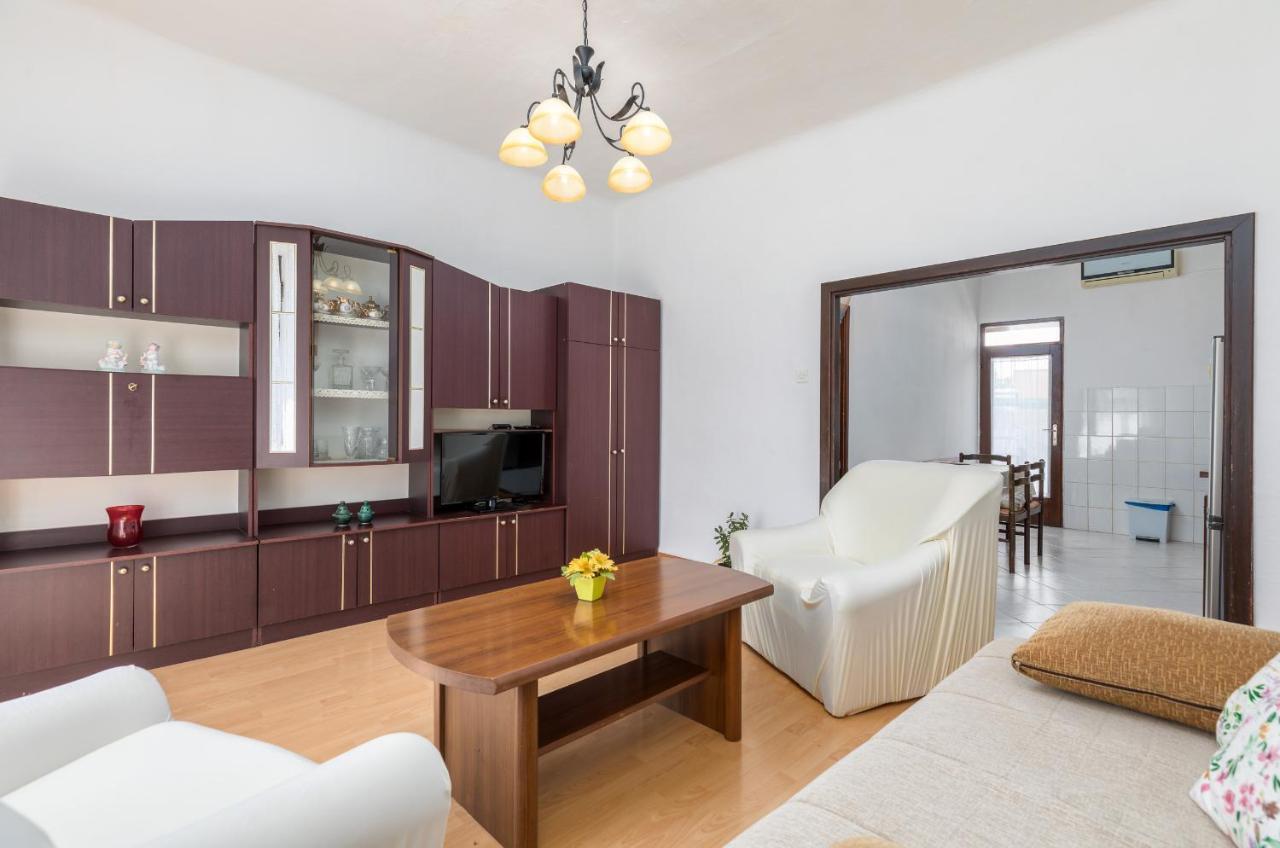Apartment Ana Fazana Exterior photo